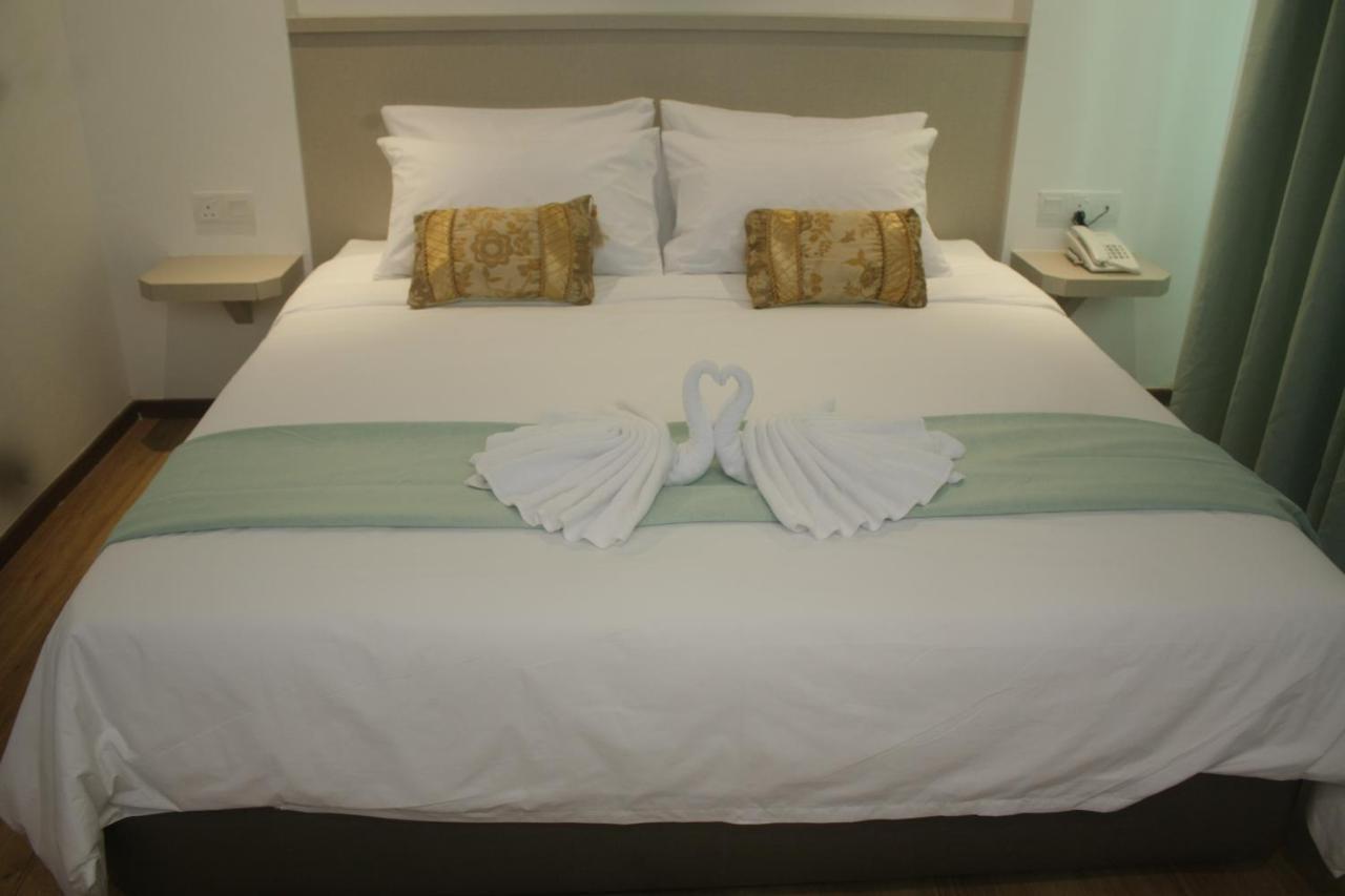 Citi Hotel Мири Екстериор снимка